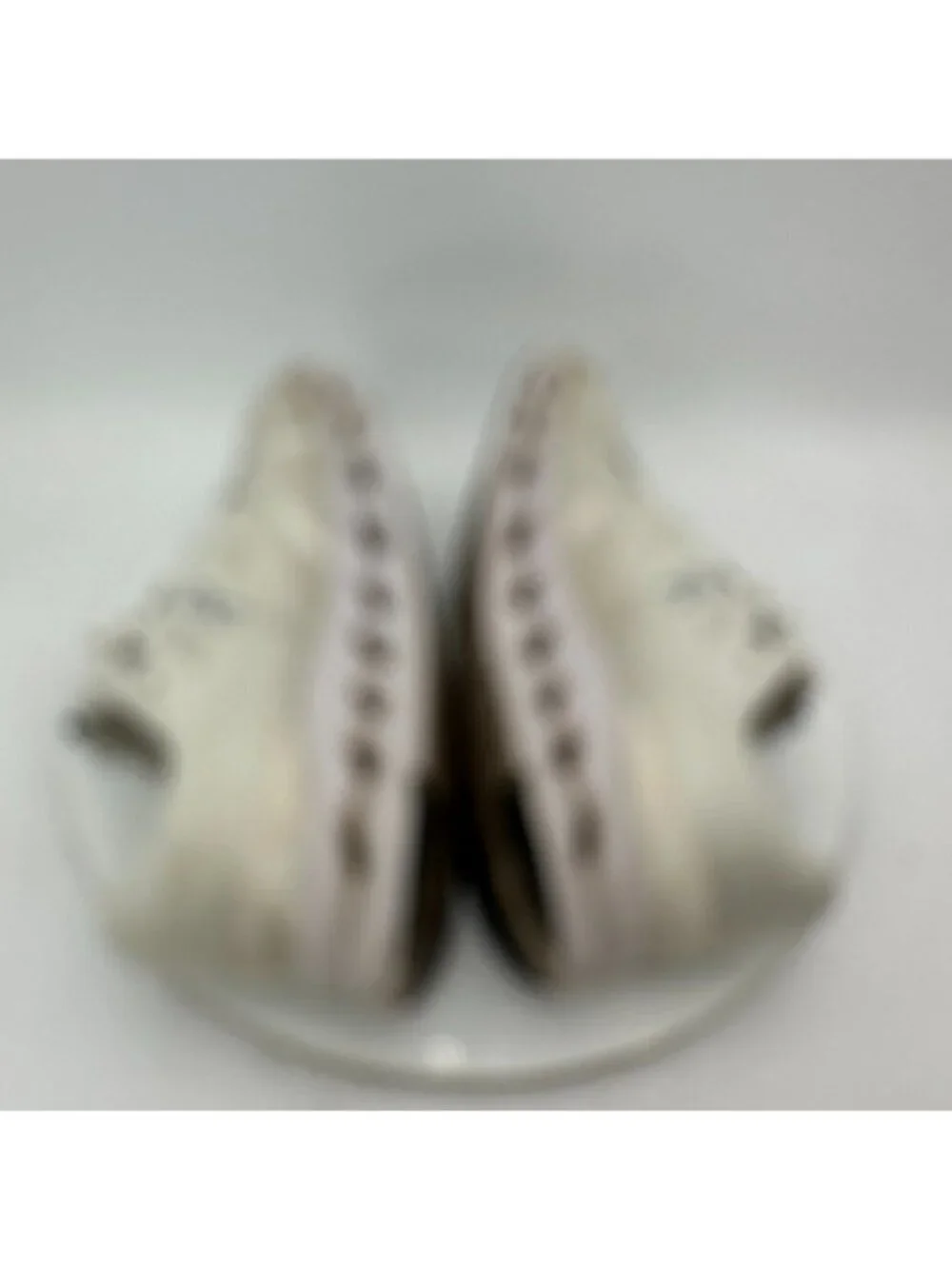On Cloudsurfer Swiss Engineering Women Size 10 3WD10440664 White Frost Shoes